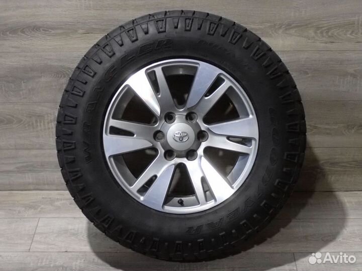 Комплект оригинальных колес Toyota Prado R18
