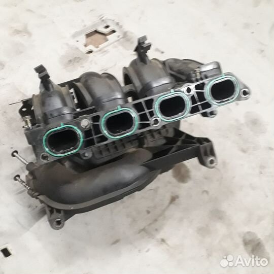 Коллектор впускной Форд Фокус 2 1.6