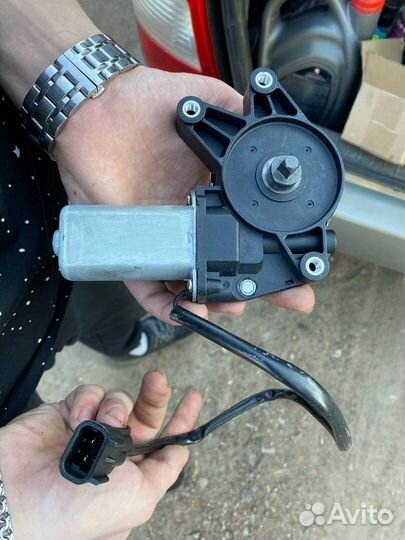Мотор электростеклоподьемника ваз