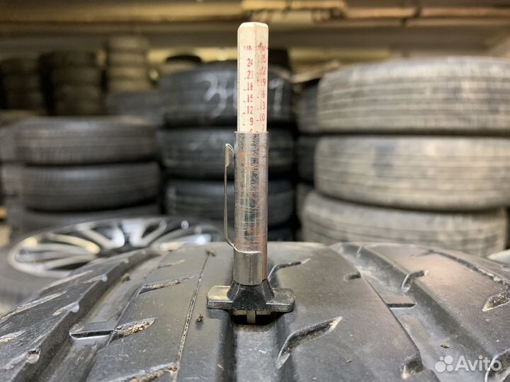 Roadshine RS922 275/40 R22 107W