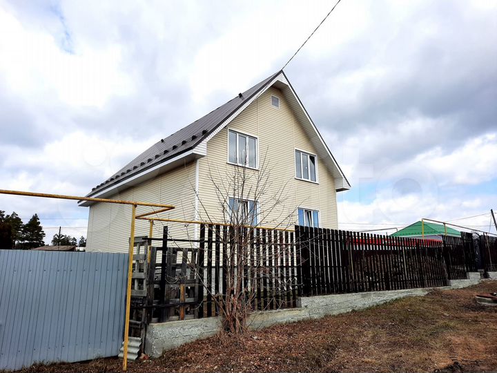 Коттедж 212 м² на участке 9 сот.