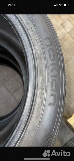 Nokian Tyres W 275/45 R21 и 315/40 R21