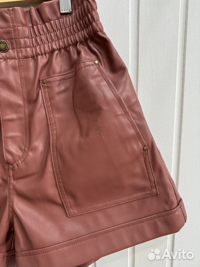 Шорты Zara из экокожи женские