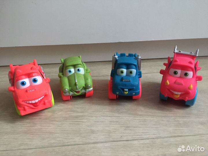 Машинки мультяшные/с глазками яркие