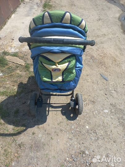 Продам прогулочную коляску