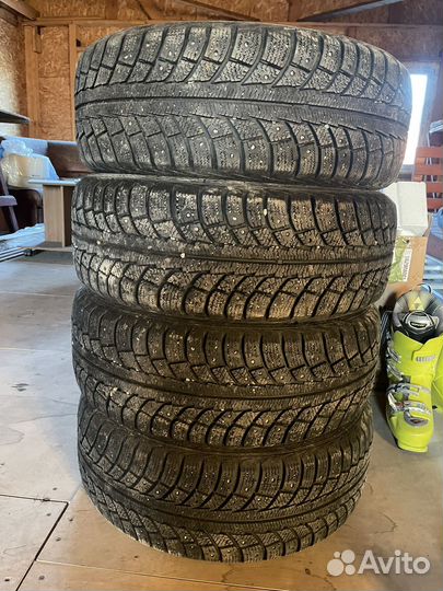 Gislaved Nord Frost 5 205/60 R16
