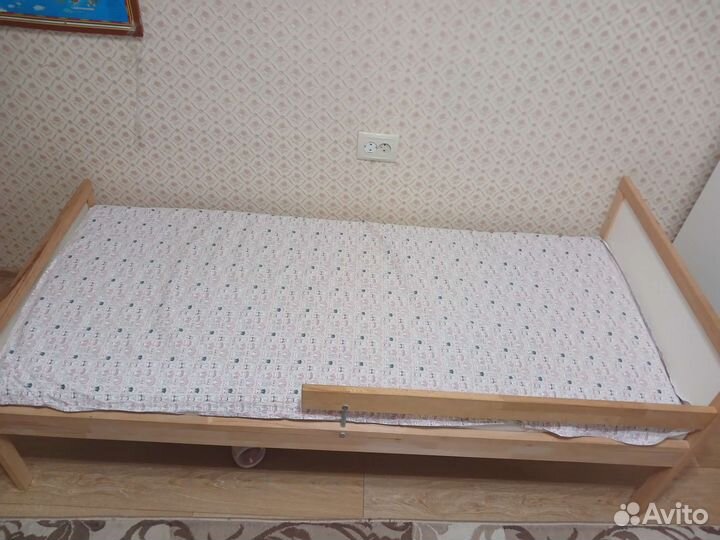 Детская кровать IKEA с матрасом
