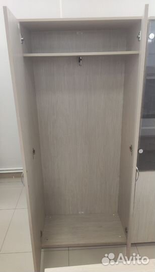 Комплект офисной мебели стол + шкафы