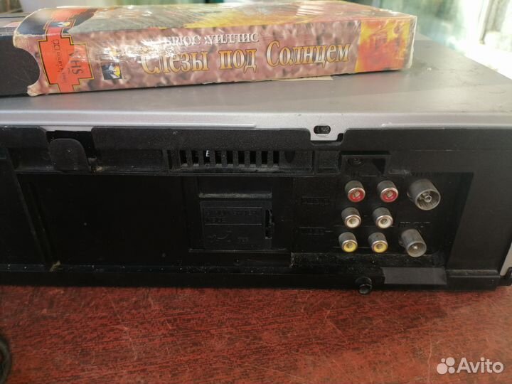 Стерео VHS JVC HR J 785WE Hi Fi 6 головок