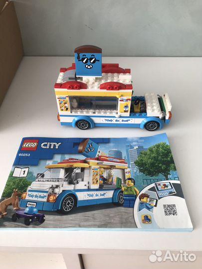 Конструктор lego City Грузовик мороженое