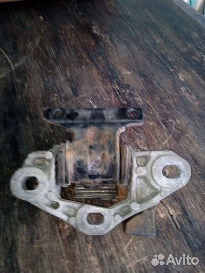 Подушка двигателя Мазда сх5