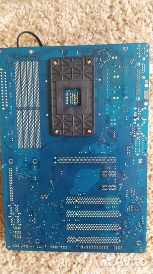 Gigabyte ga-m525-s3p AMD phenom II X4 945 8GB опер