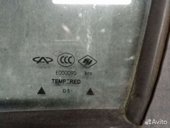 Стекло глухое передней левой двери chery QQ sweet