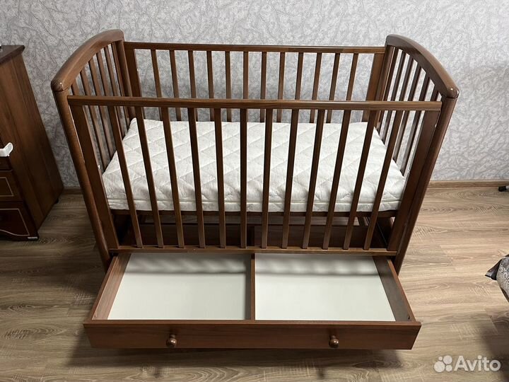 Кроватка детская Ганделян Дашенька с матрасом
