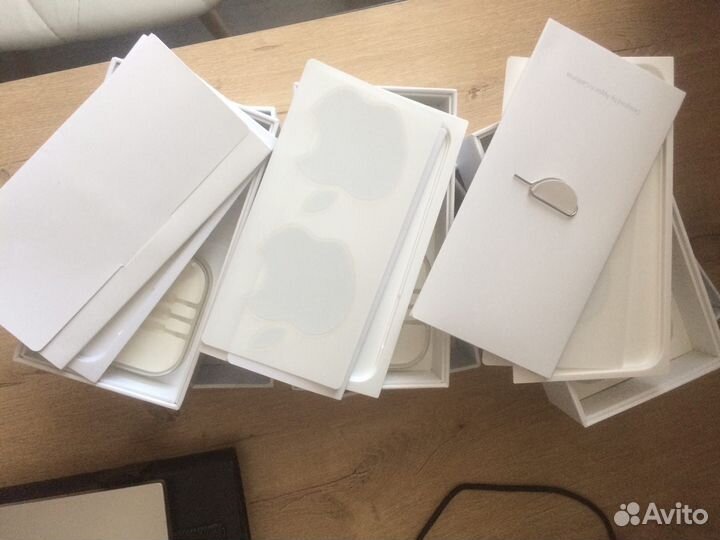 Коробки для iPhone