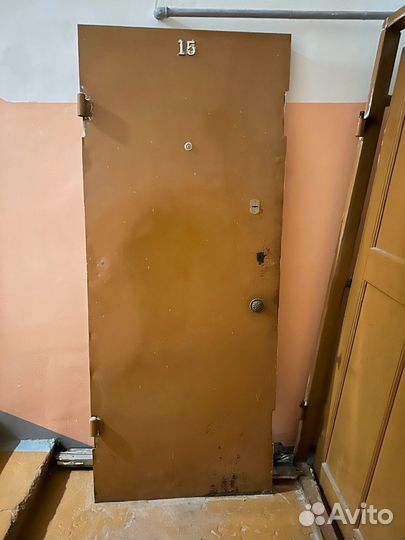 Металлическая дверь бу