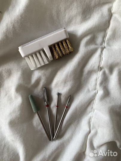 Фрезы для маникюра, бафы, салфетки, сменные файлы