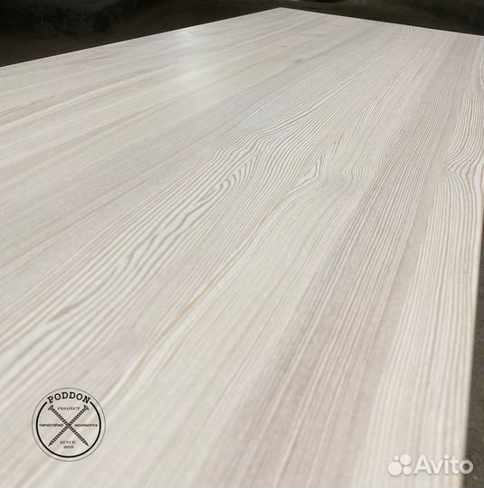 Тумба под телевизор из массива