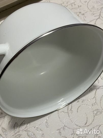 Кастрюля эмалированная без крышки