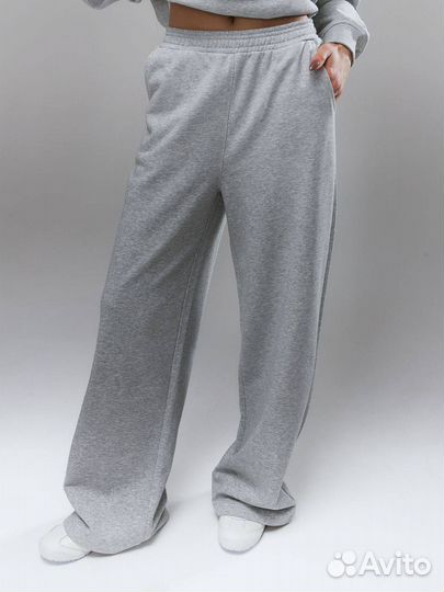 Спортивный костюм женский