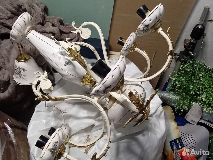 Потолочная керамическая люстра