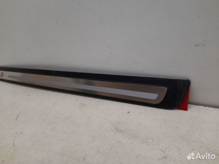 Накладка порога внутренняя передняя правая Audi A5