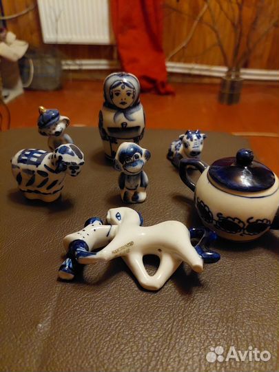 Статуэтки старая гжель
