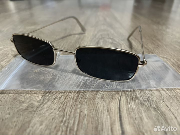 Солнцезащитные очки