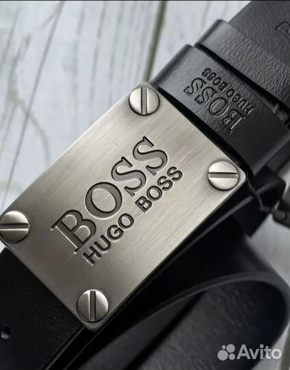 Мужской кожаный ремень Boss 2025