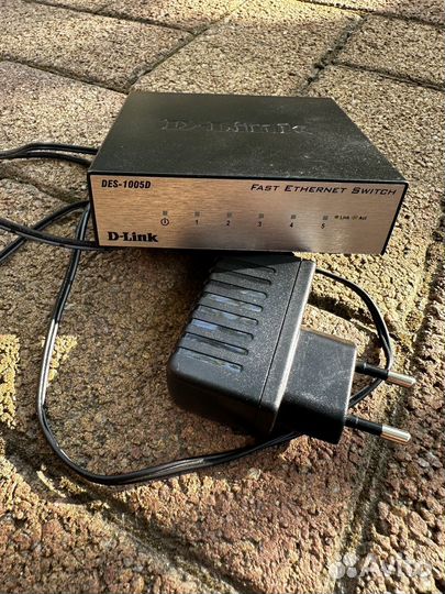 Коммутатор D-Link DES-1005D