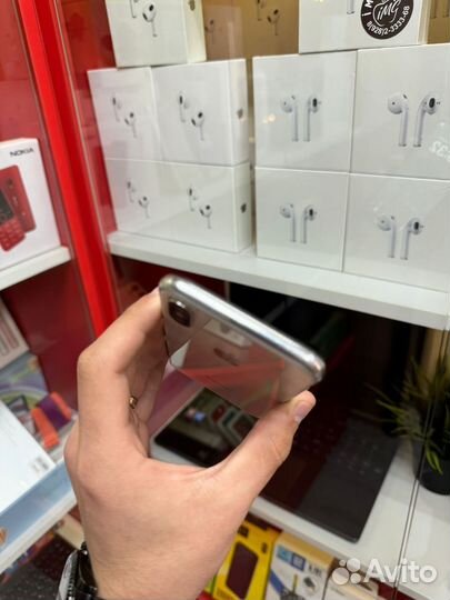 iPhone X, 256 ГБ