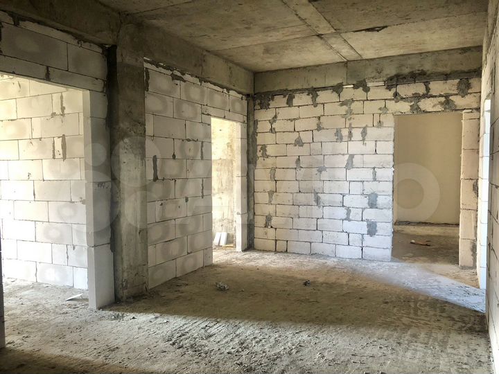 2-к. квартира, 74 м², 1/9 эт.