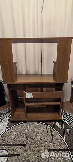 Компьютерный стол