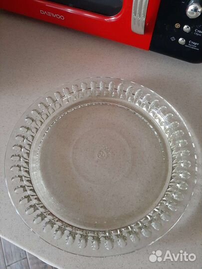 Поднос стеклянный, тарелка