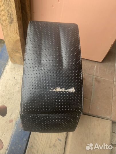 Подлокотник ваз 2114