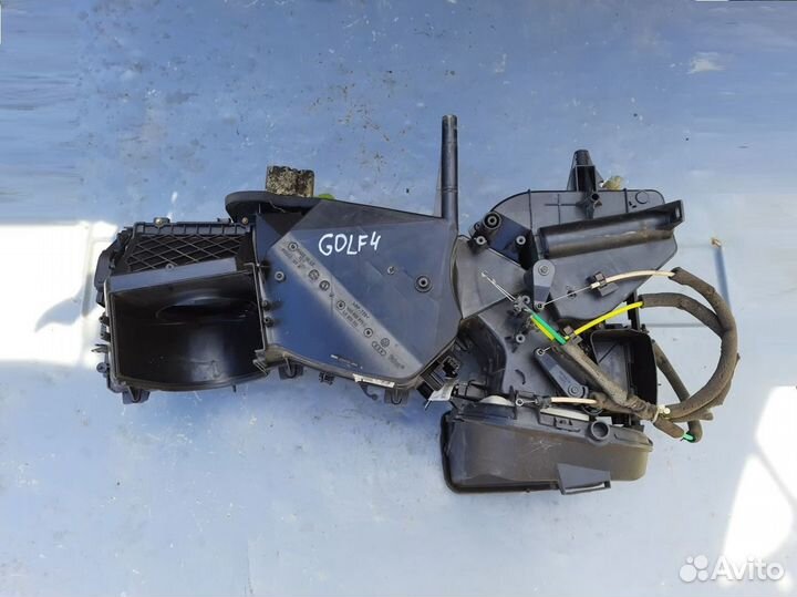 Корпус отопителя Фольксваген Бора Гольф 4