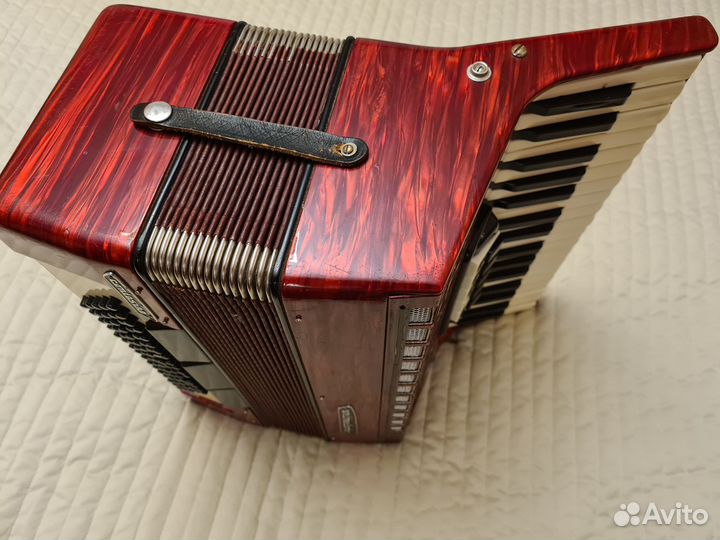 Аккордеон weltmeister cantosina