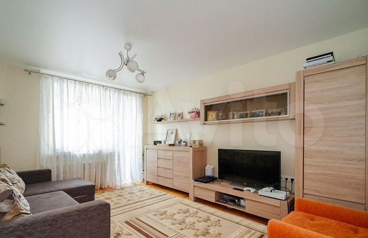 1-к. квартира, 42 м², 2/9 эт.