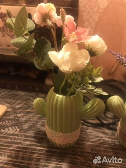 Ваза декоративная кактус с цветами, карандашница