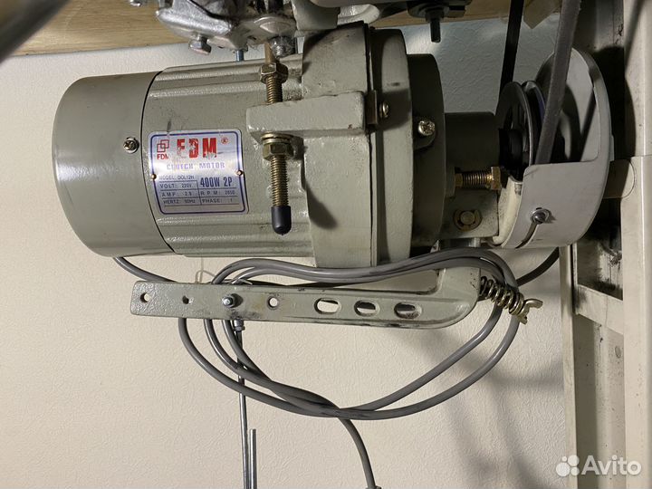 Промышленная швейная машинка jack