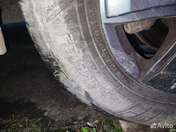 Nokian Tyres Hakka C2 235/65 R16 121R