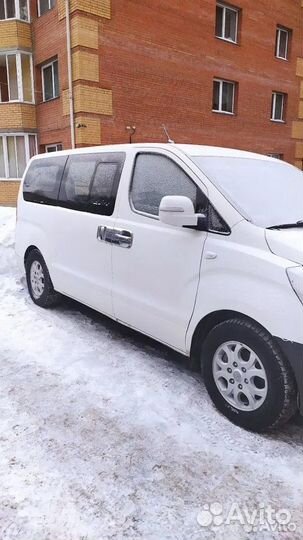 Hyundai Grand Starex 2.5 AT, 2011, 240 000 км