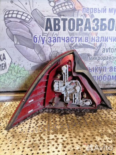 Фонарь задний правый Ford Mondeo 3