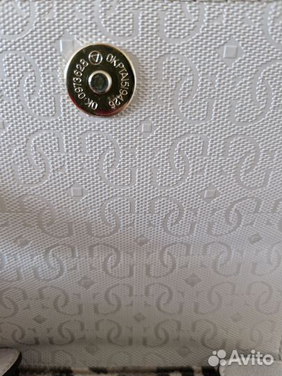Сумка кроссбоди Guess