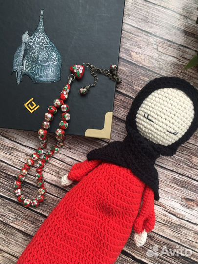 Вязаные куклы в хиджабе