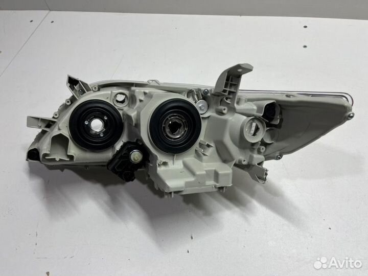 Фара передняя правая Toyota Camry V40 2006-2009