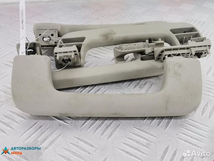 Ручка внутренняя потолочная Audi Q7 4L 2007