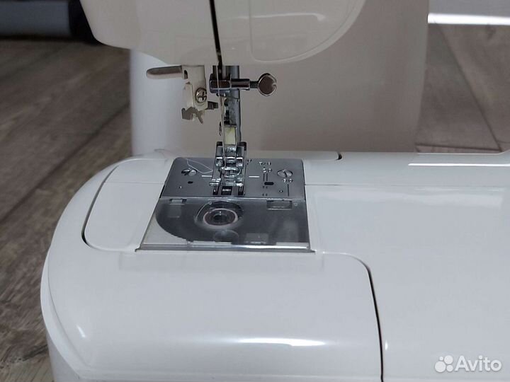 Швейная машина Juki HZL-60 Япония