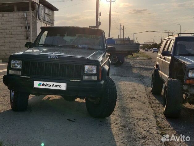 Jeep Cherokee 2.5 МТ, 1994, 100 000 км