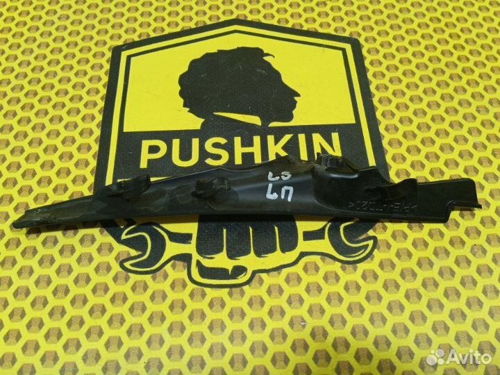 Накладка жабо уголок левая Renault Logan L8 K7M